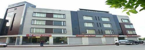 Hotel Gulnar Ню Делхи Екстериор снимка